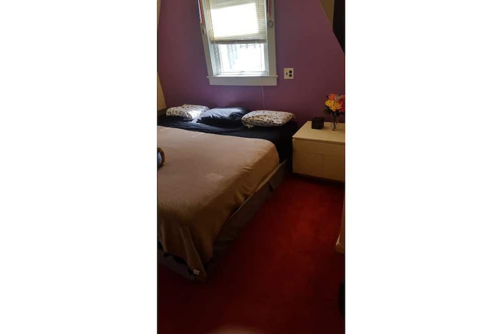Photo of Bedroom in Gordon Heights