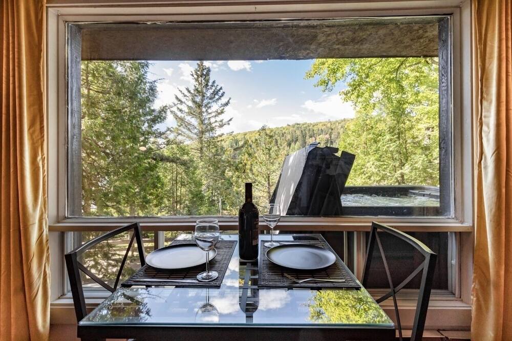 Photo of Kitchen in Sainte-Lucie-des-Laurentides