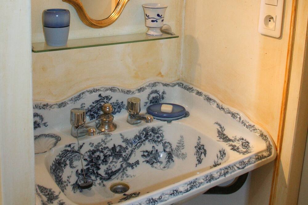 Photo of Bathroom in Tercis-les-Bains