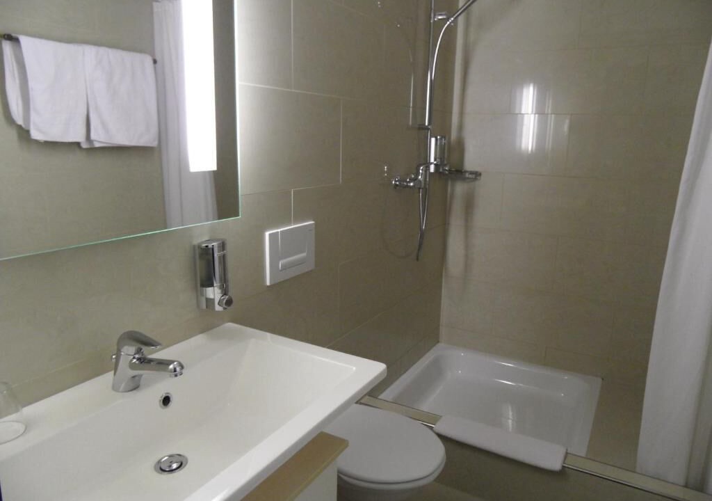 Photo of Others in Rohr