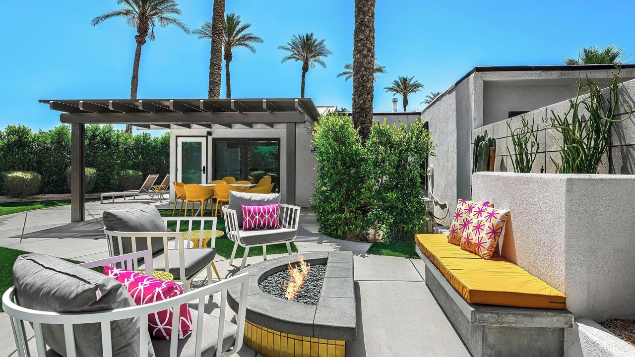 Photo of Livingroom in Cathedral City