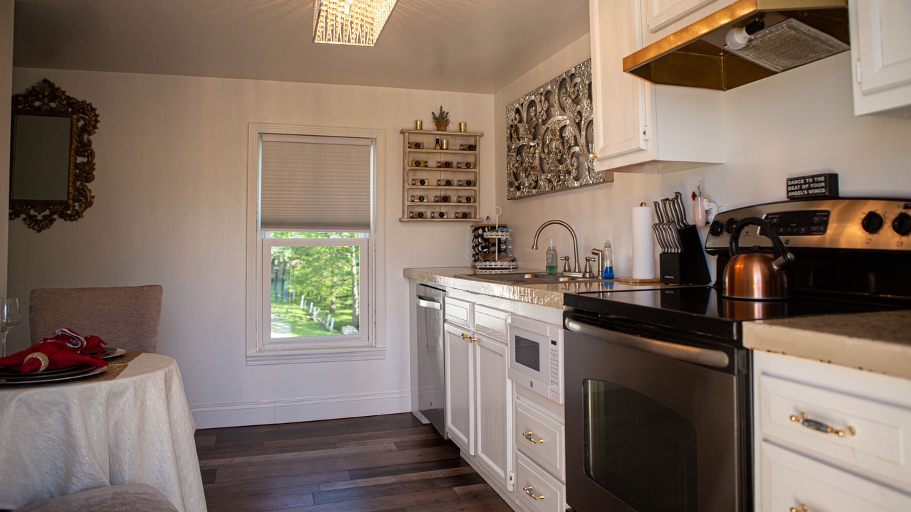 Photo of Kitchen in Lake Forest Estates