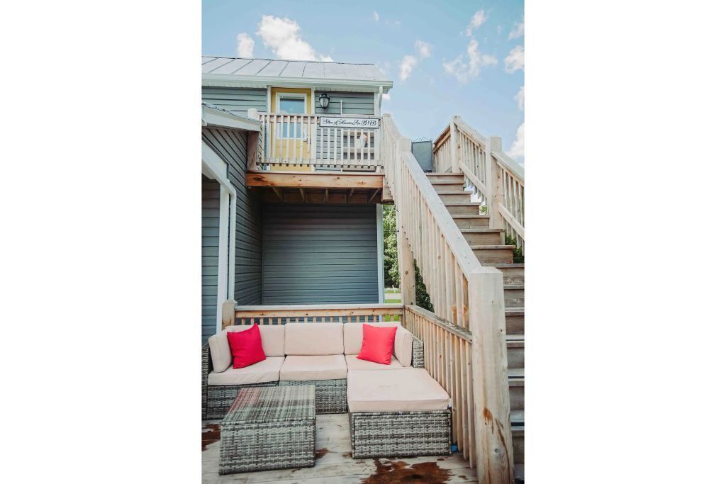 Photo of Outdoor in Lake Forest Estates