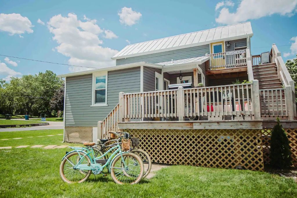 Photo of Outdoor in Lake Forest Estates