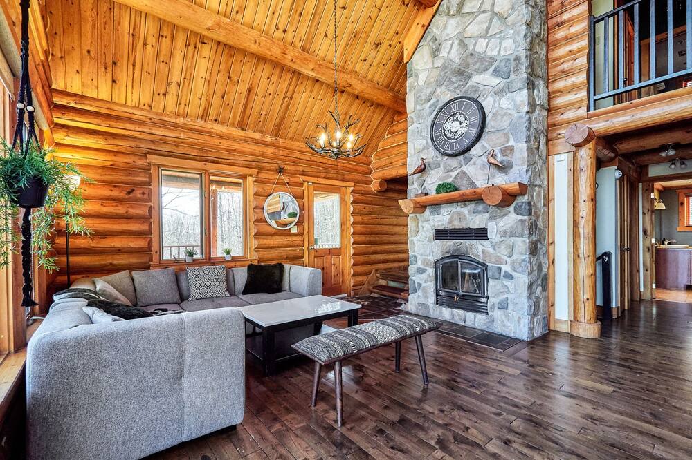 Photo of Livingroom in Labelle