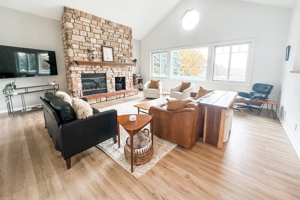 Photo of Bedroom in Bristol Hills