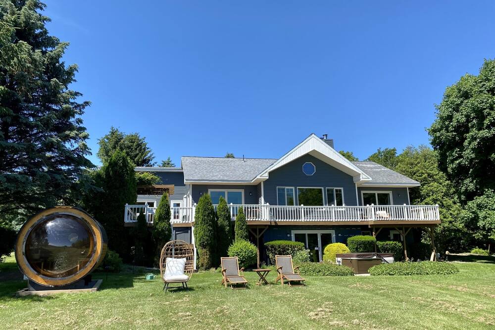 Photo of Outdoor in Bristol Hills