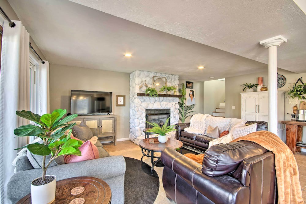 Photo of Livingroom in Rocky Mount