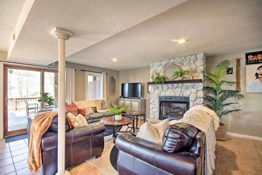 Photo of Livingroom in Rocky Mount