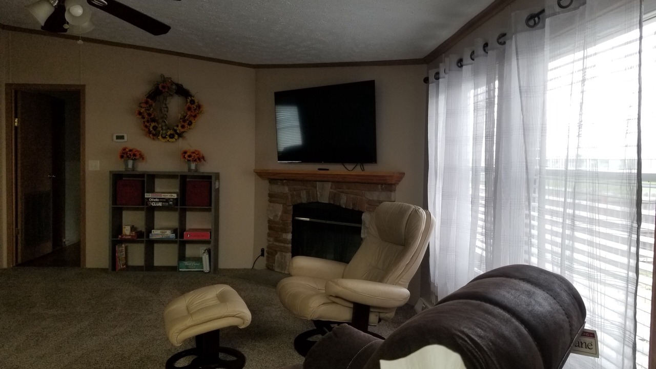 Photo of Livingroom in Lawrence