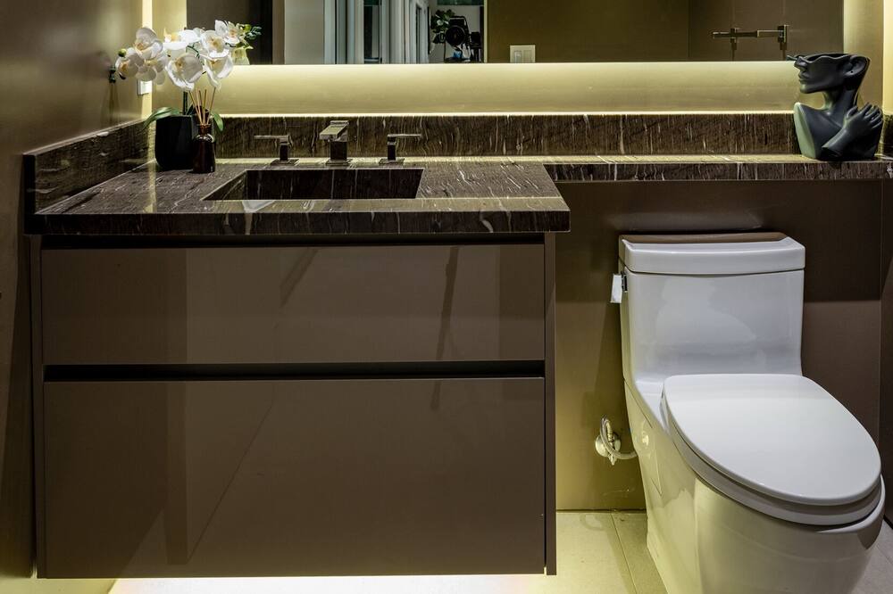 Photo of Bathroom in Sherman Oaks