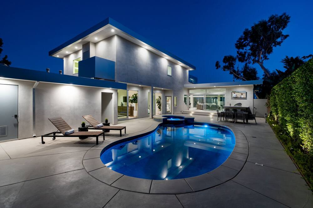 Photo of Outdoor in Sherman Oaks