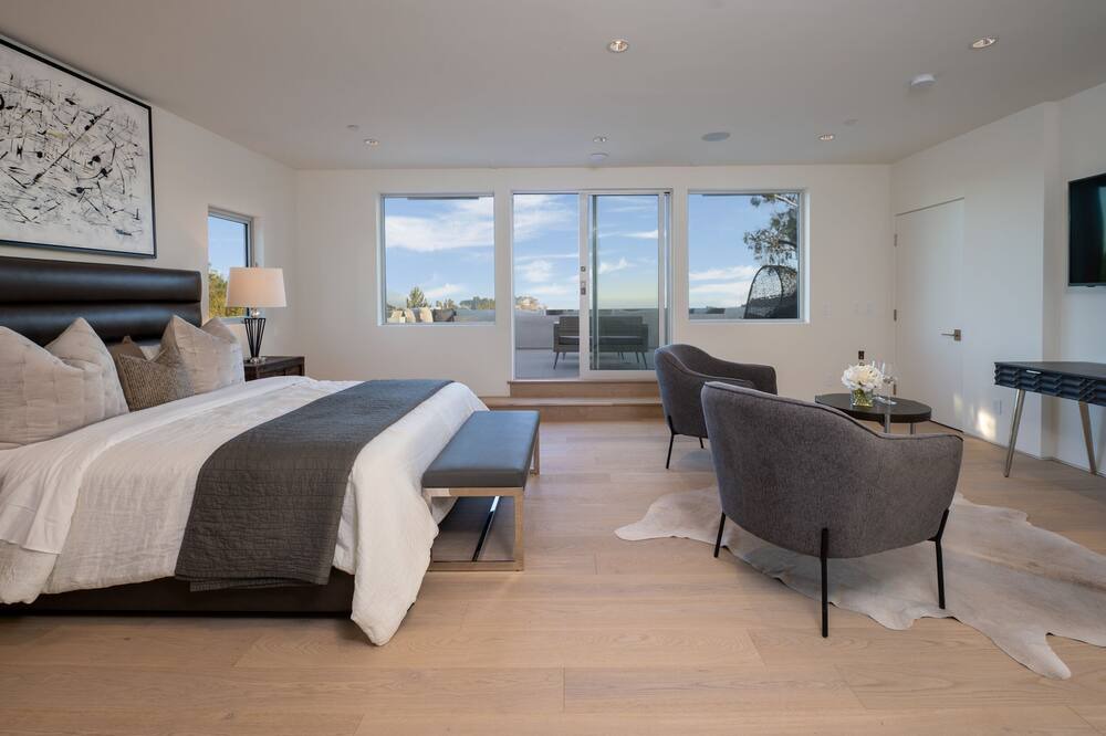 Photo of Bedroom in Sherman Oaks