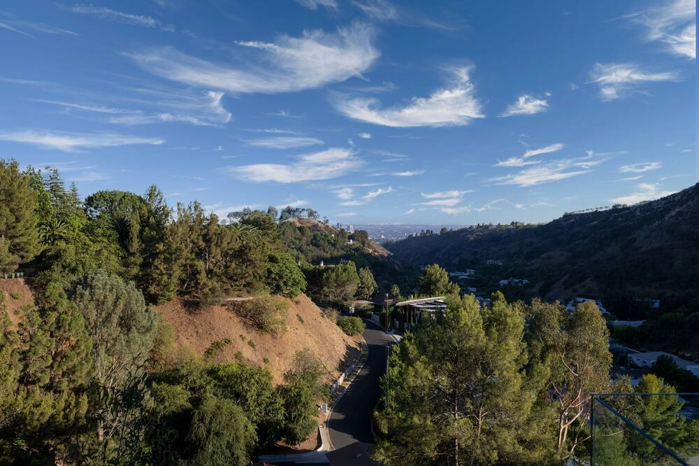 Photo of Others in Sherman Oaks