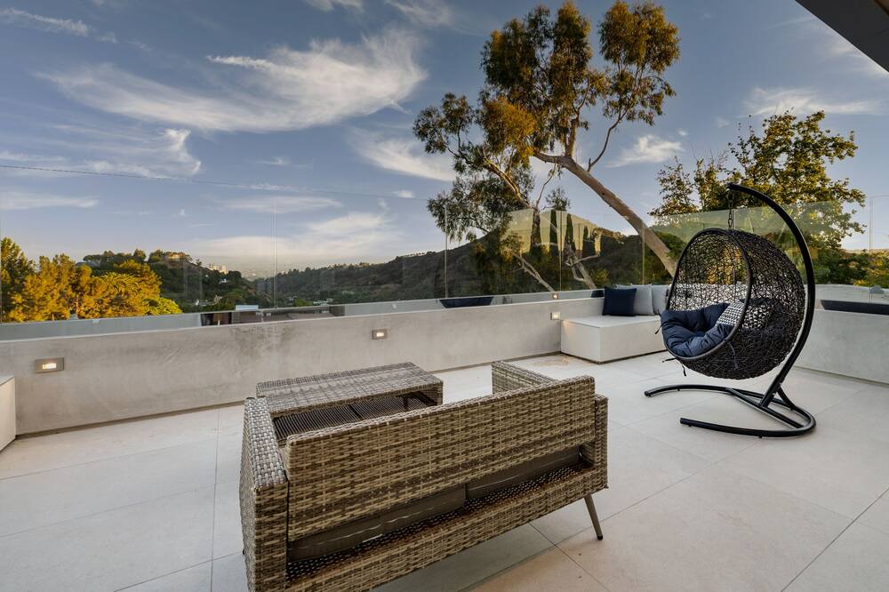 Photo of Patio Balcony in Sherman Oaks