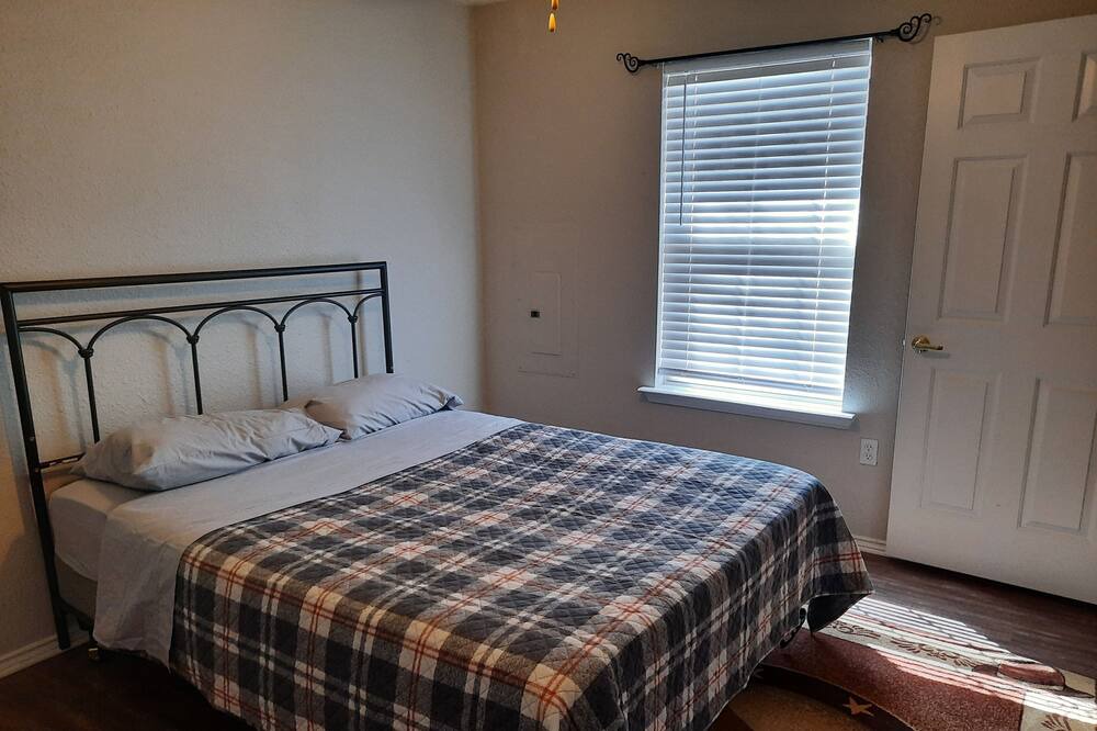 Photo of Bedroom in Chalk