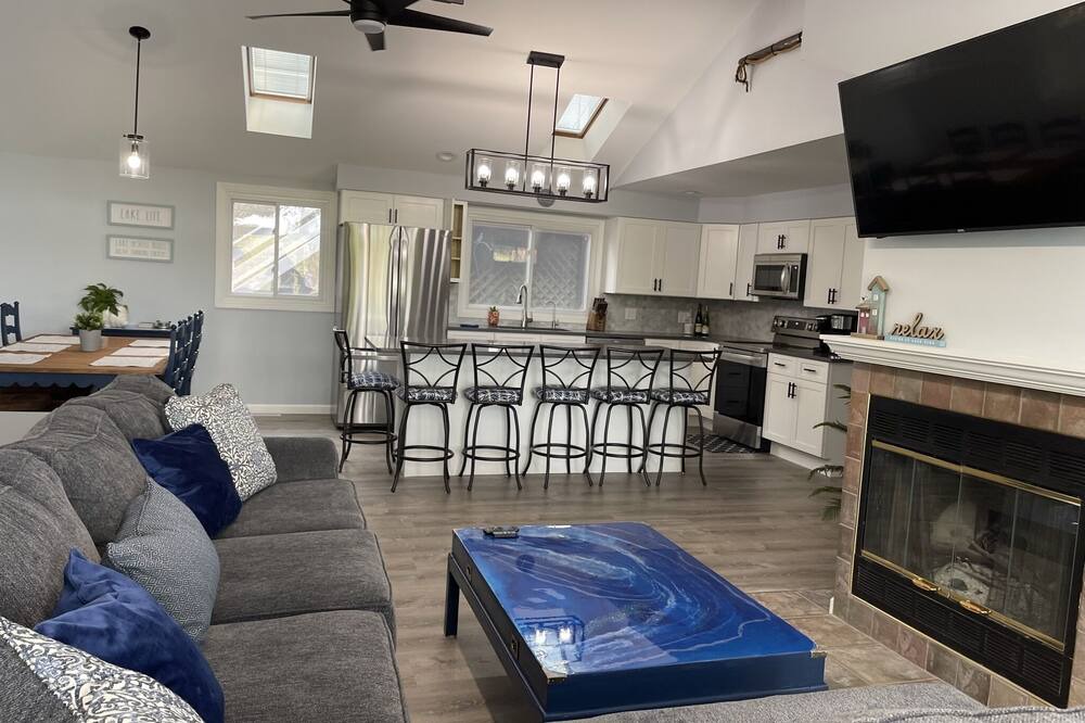 Photo of Livingroom in Whitewater