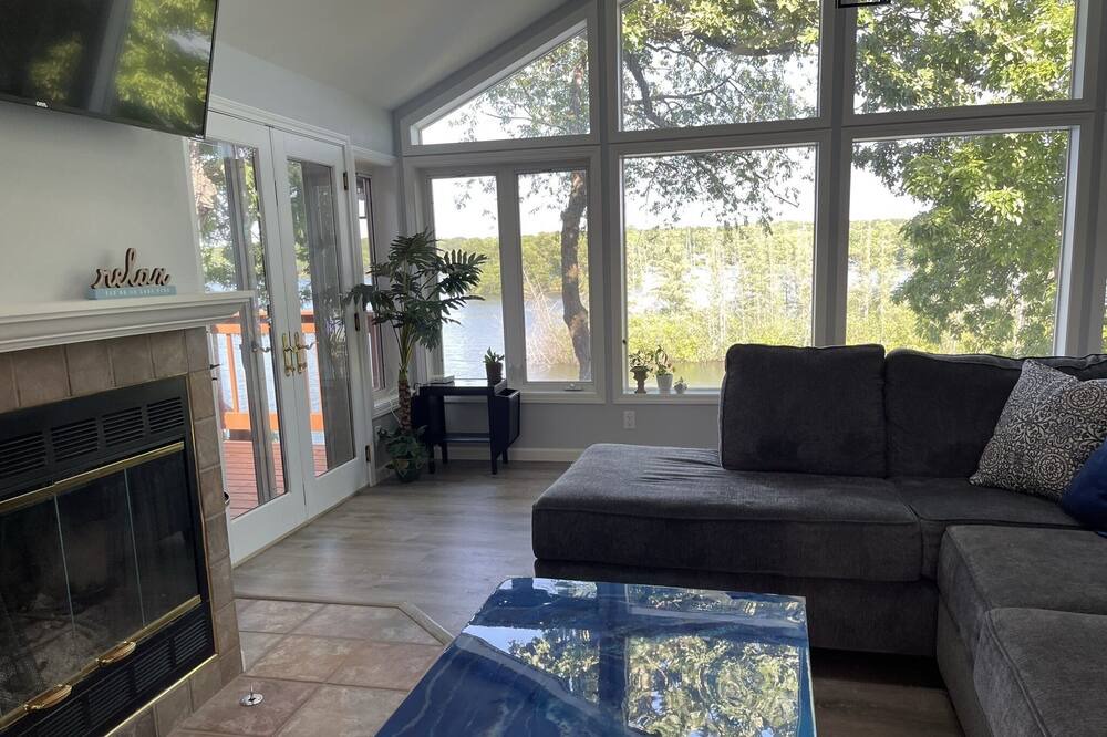 Photo of Livingroom in Whitewater