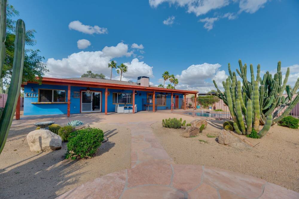 Photo of Others in Paradise Valley Village