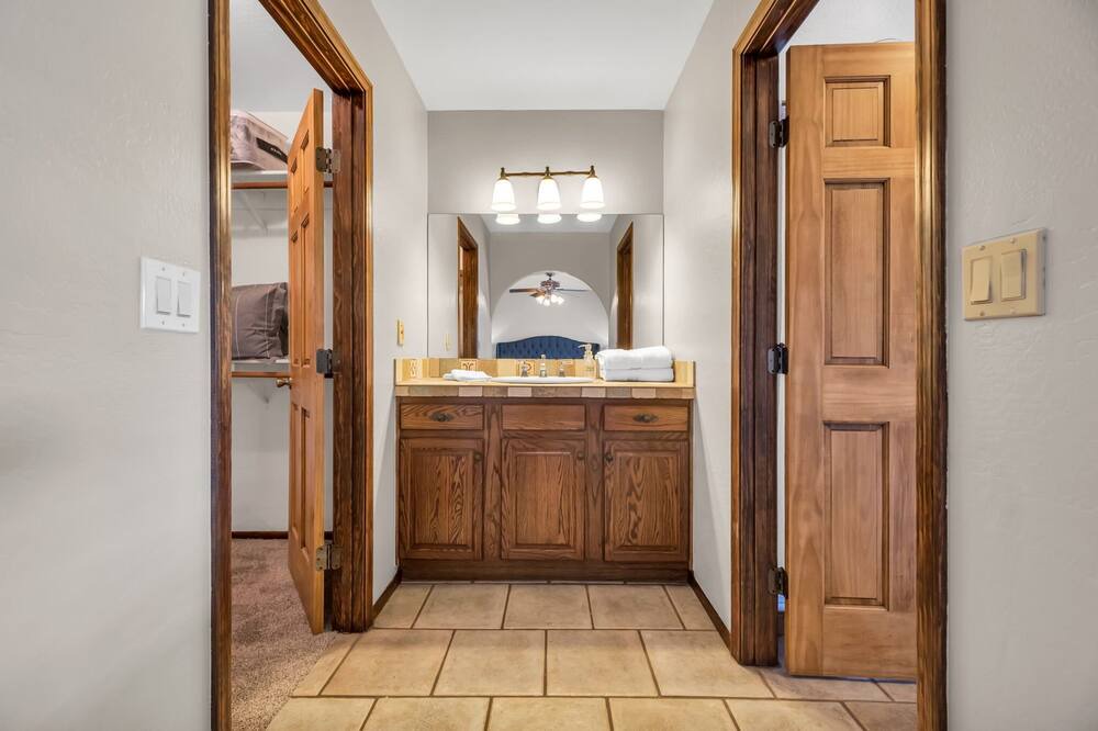 Photo of Bathroom in Paradise Valley Village