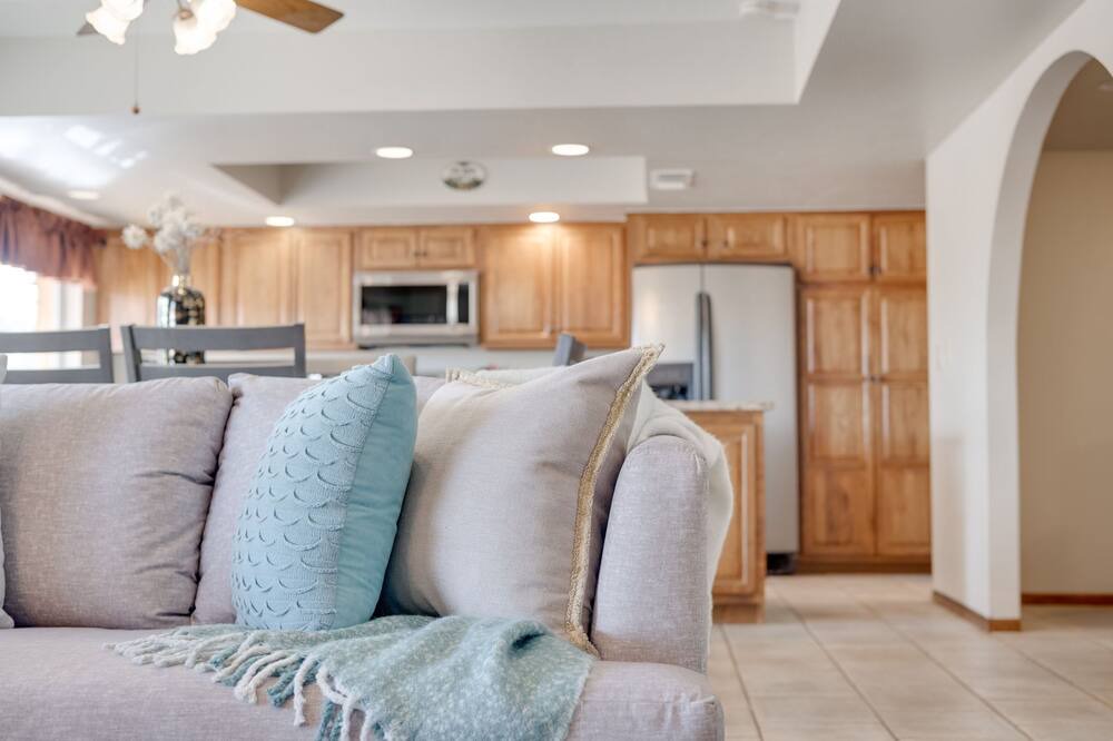 Photo of Bedroom in Paradise Valley Village