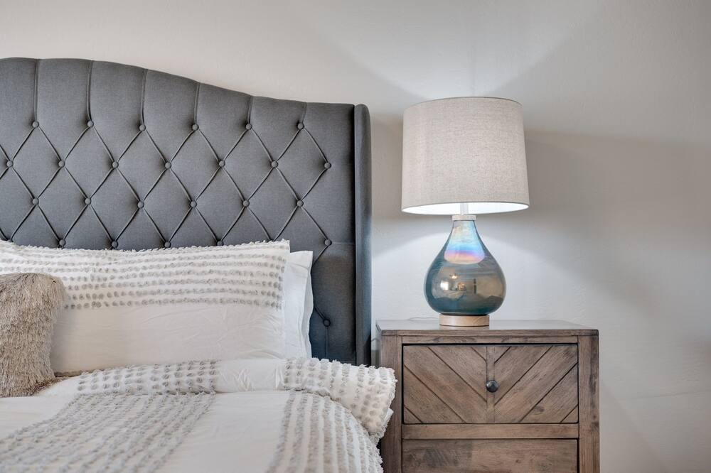 Photo of Bedroom in Paradise Valley Village