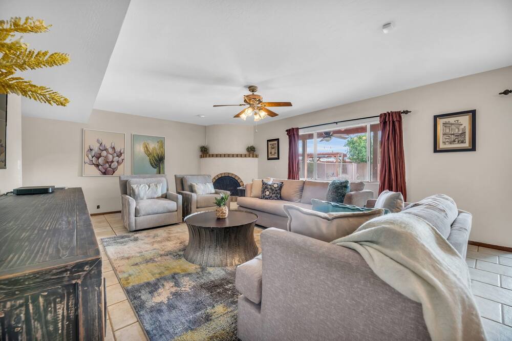 Photo of Bedroom in Paradise Valley Village
