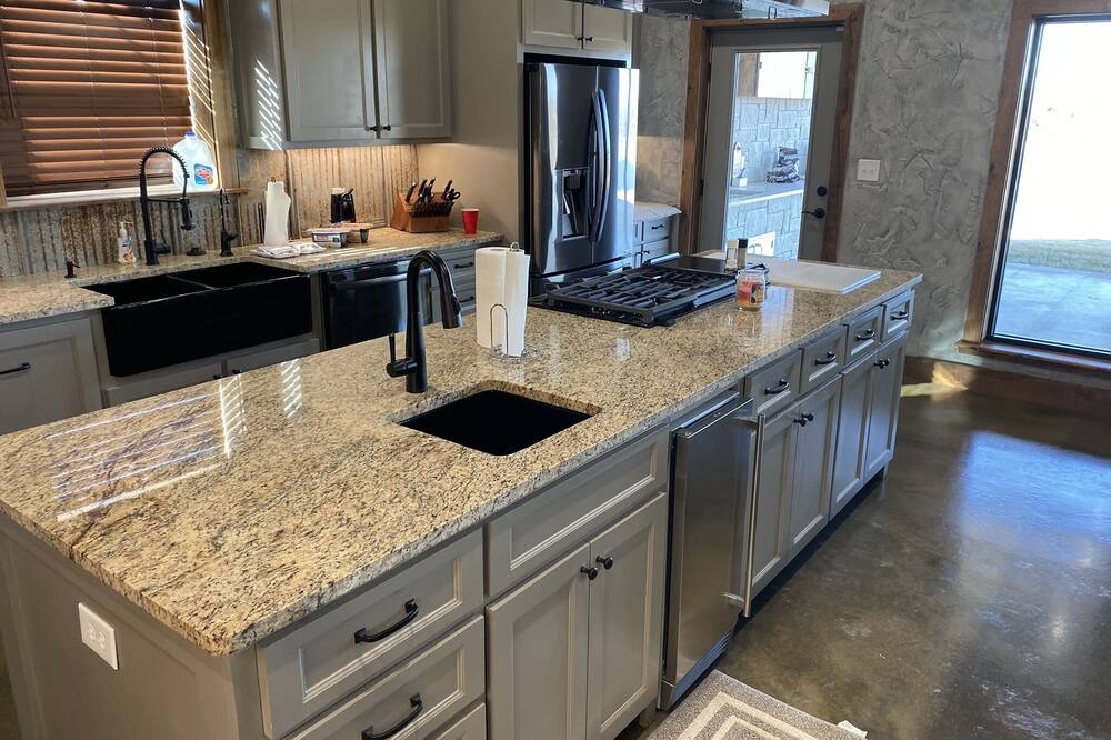 Photo of Kitchen in Silver