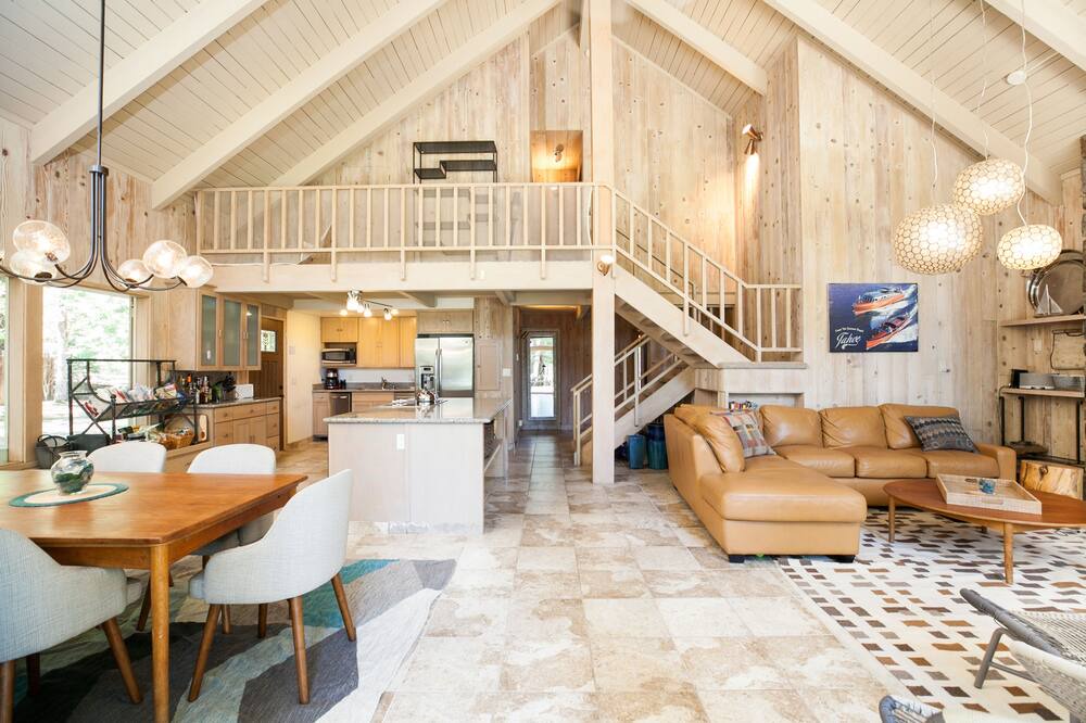 Photo of Bedroom in El Dorado County
