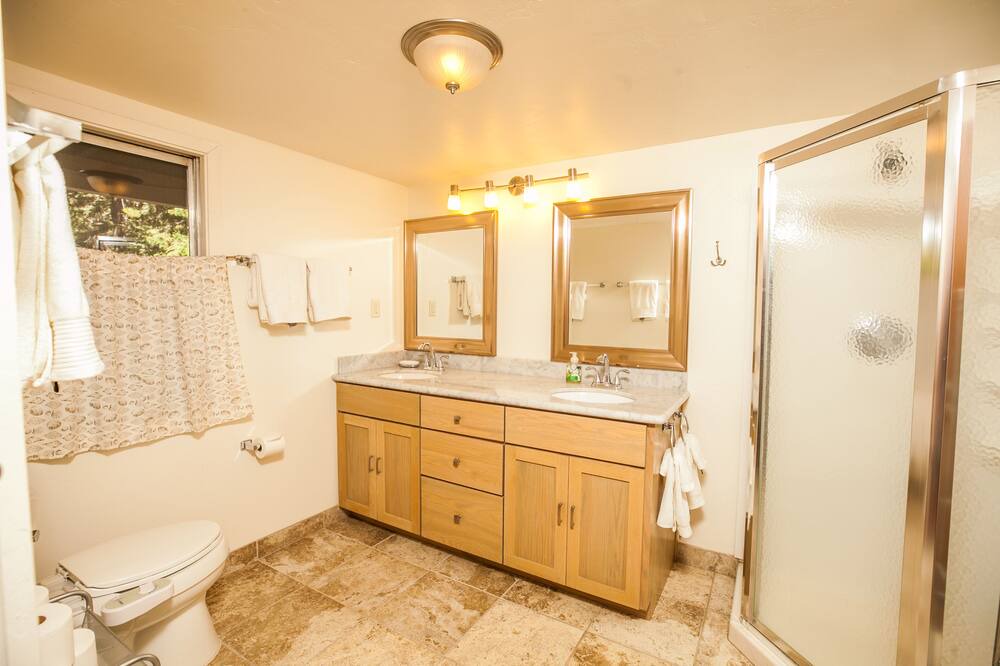 Photo of Bathroom in El Dorado County