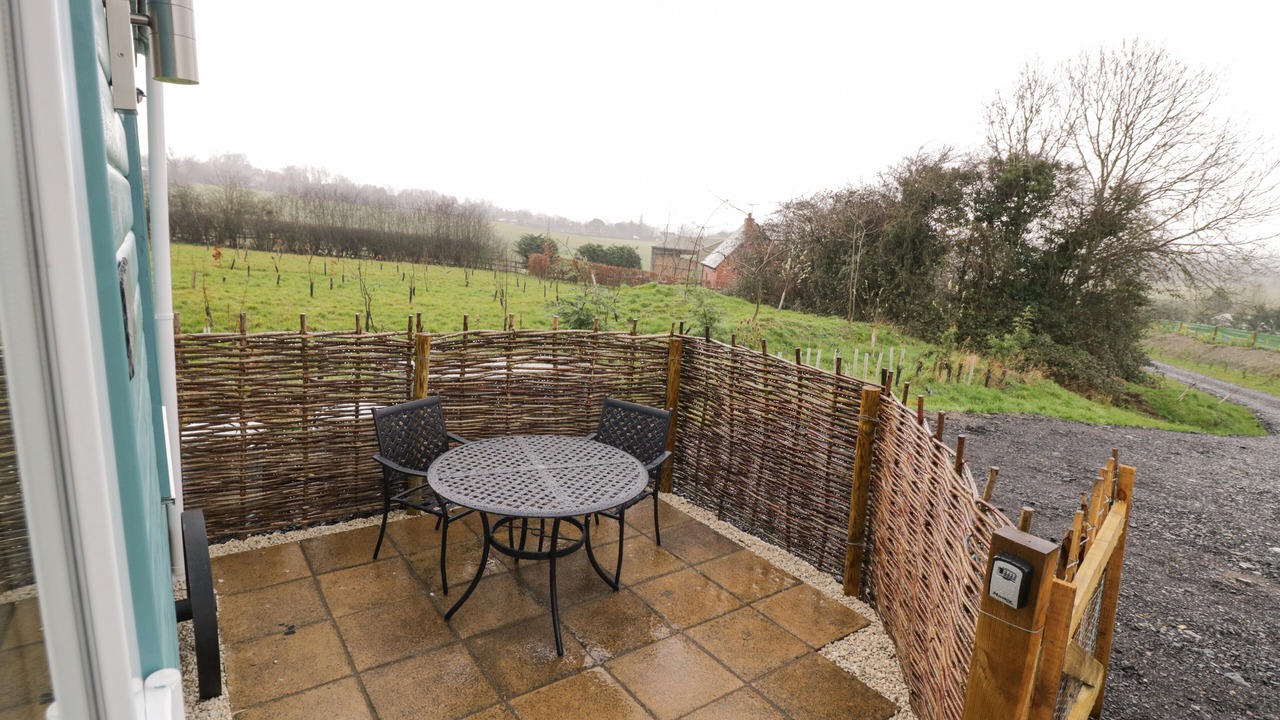 Photo of Patio Balcony in Napton-on-the-Hill
