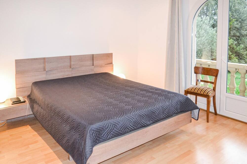 Photo of Bedroom in Capestang