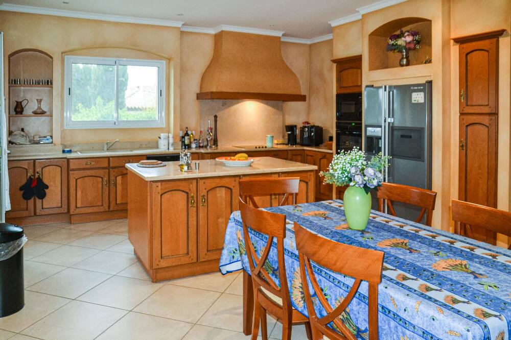Photo of Kitchen in Capestang