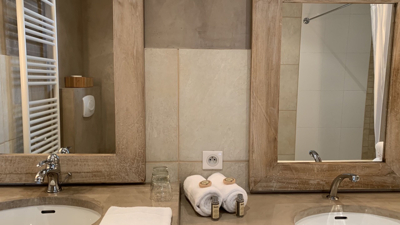 Photo of Bathroom in Saint-Cyr-en-Talmondais