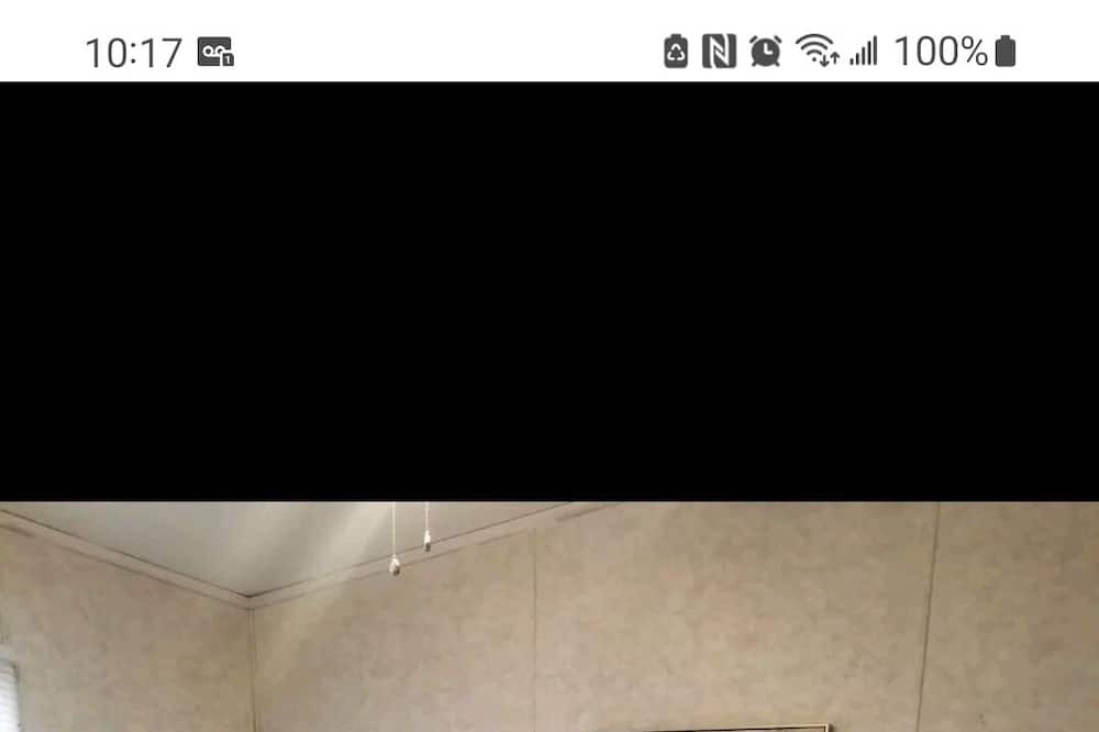 Photo of Bedroom in Shawnee