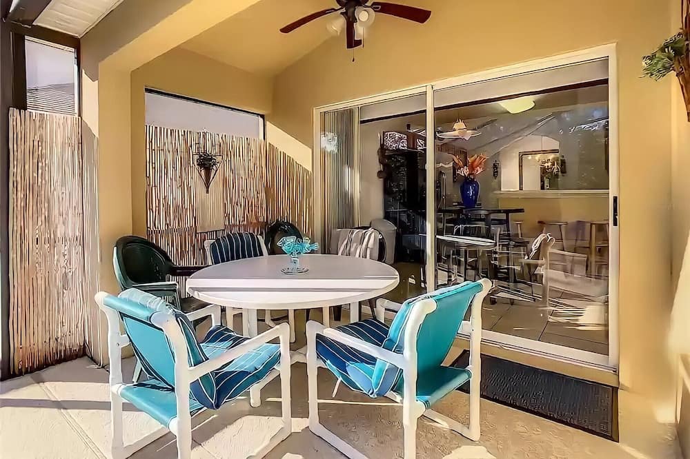Photo of Patio Balcony in Seasons