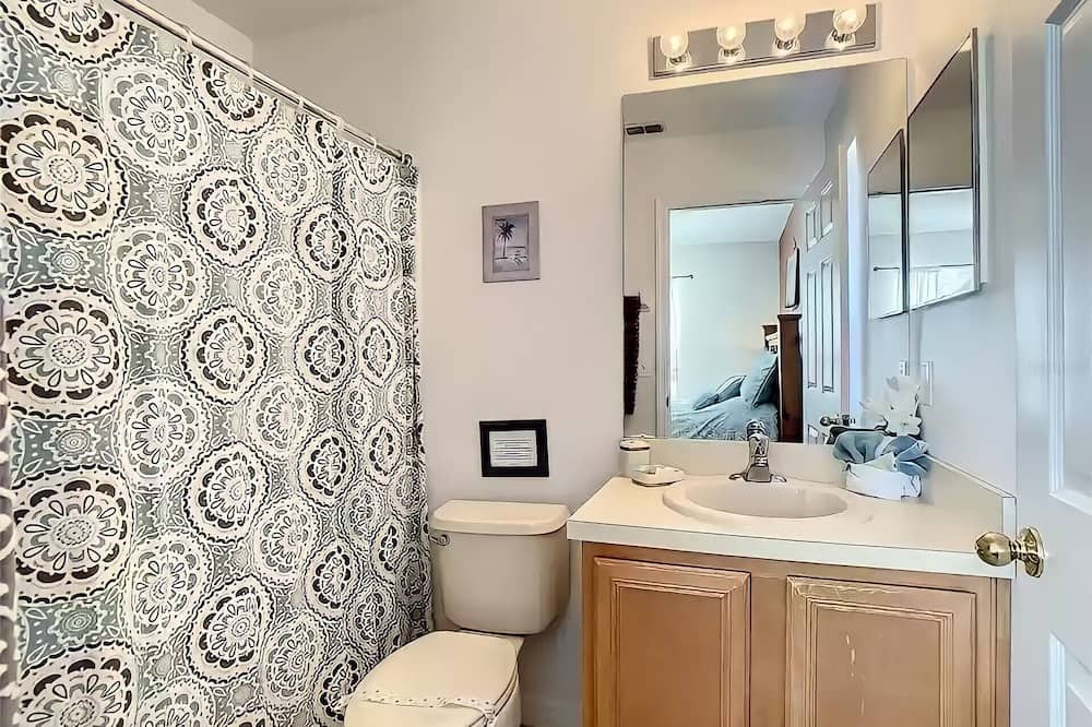 Photo of Bedroom in Seasons