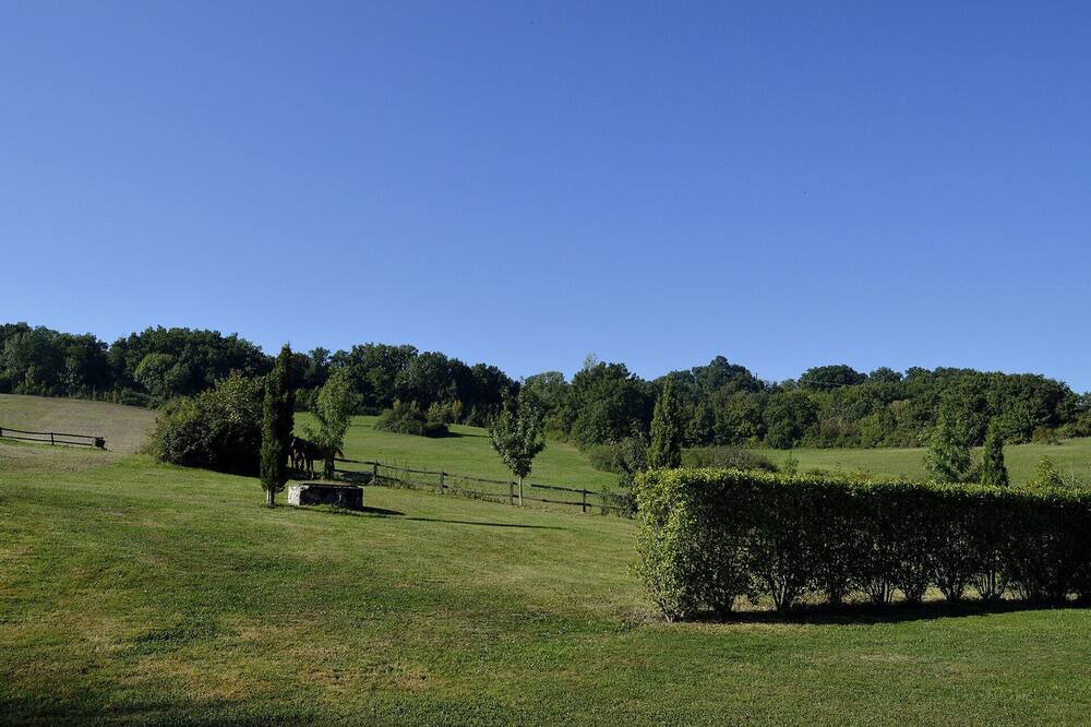 Photo of Others in Montpezat