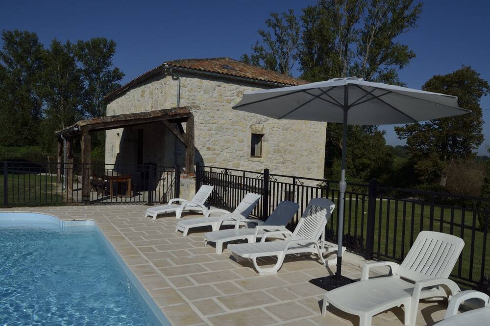 Photo of Outdoor in Montpezat