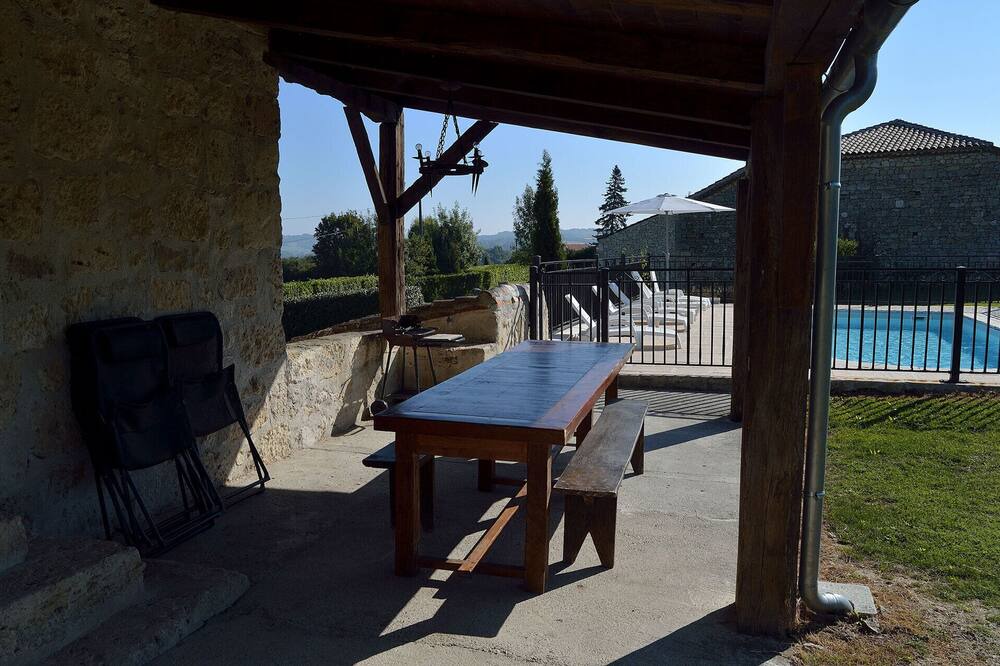 Photo of Patio Balcony in Montpezat