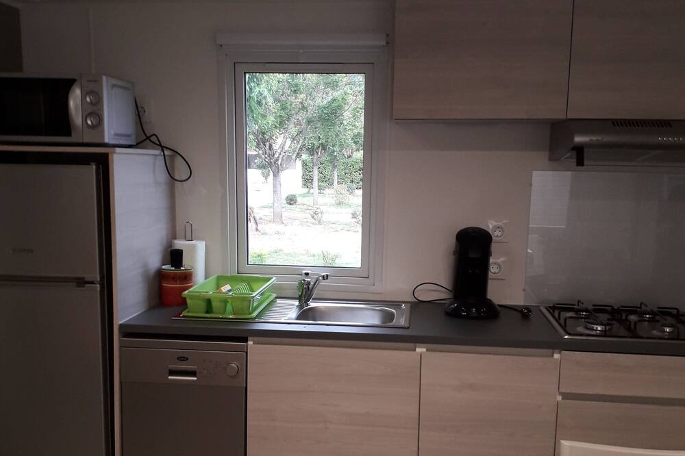 Photo of Kitchen in Saint-Julien-en-Saint-Alban