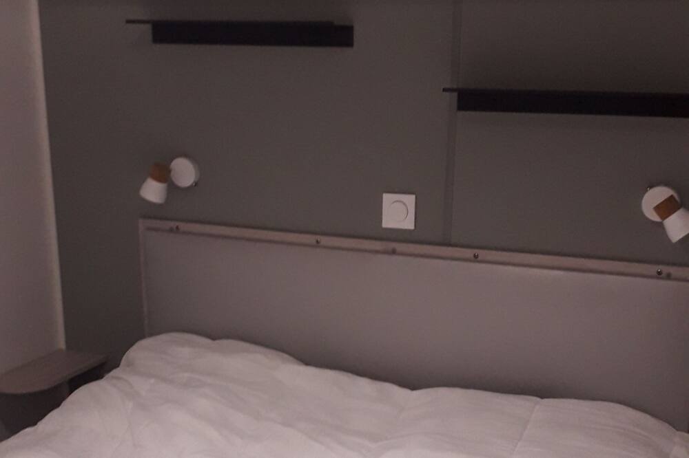 Photo of Bedroom in Saint-Julien-en-Saint-Alban