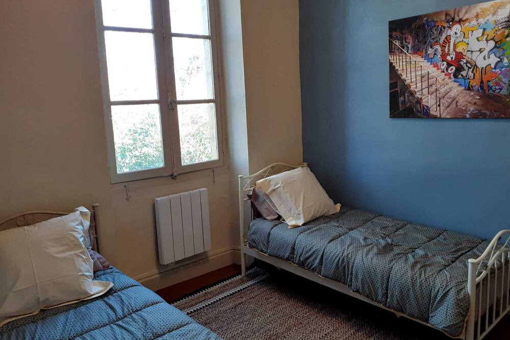 Photo of Bedroom in Loubejac
