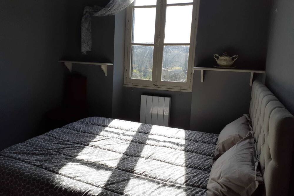 Photo of Bedroom in Loubejac