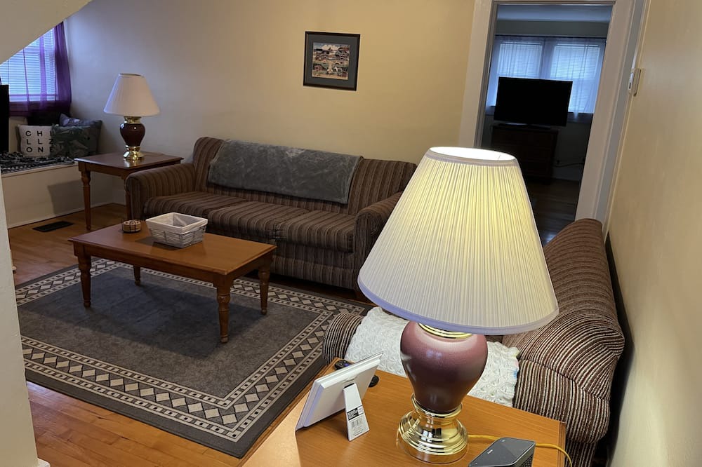 Photo of Livingroom in Singers Glen