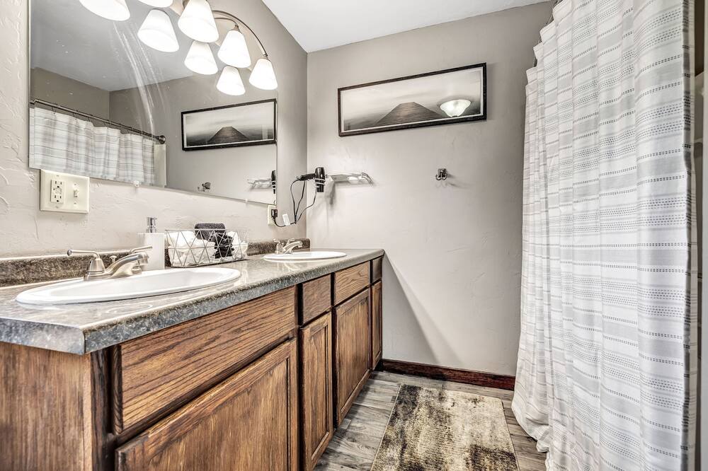 Photo of Bathroom in Oconto