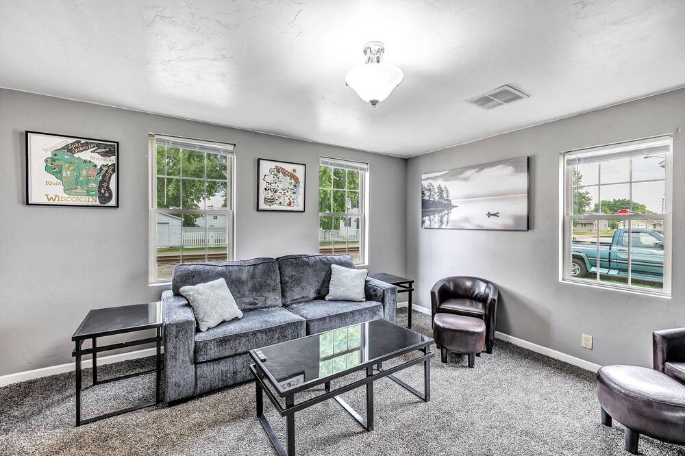 Photo of Livingroom in Oconto