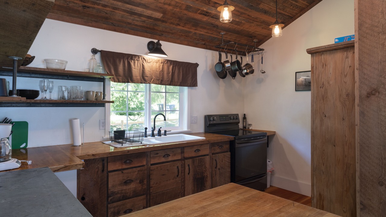 Photo of Others in Index