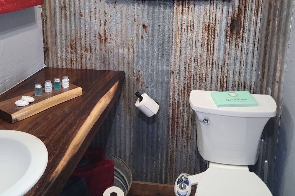 Photo of Bathroom in Coleman