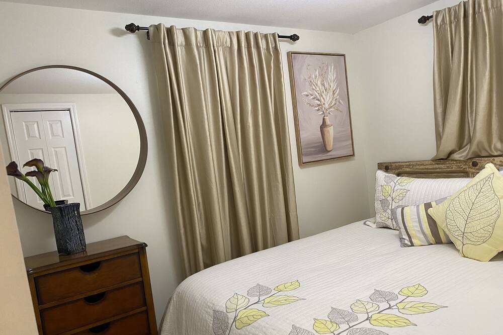 Photo of Bedroom in Chapmansboro